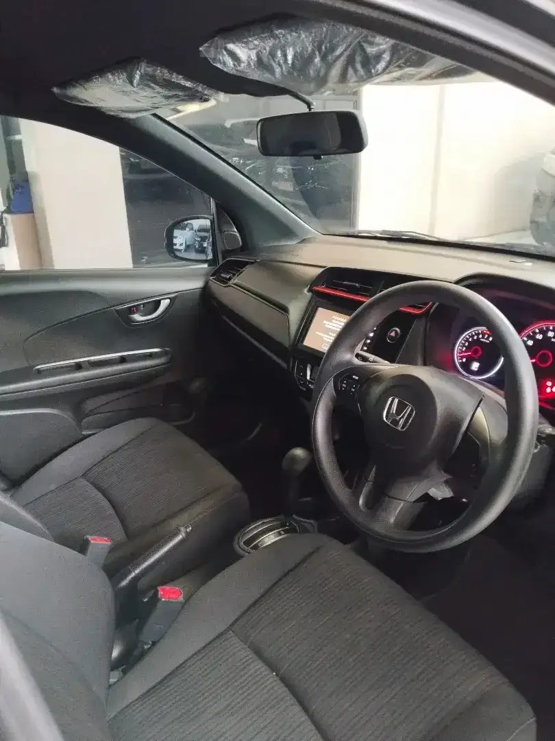 HONDA BRIO RS NEW MODEL ASLI BALI TANGAN PERTAMA AUTOMATIK - Image 6 of 7