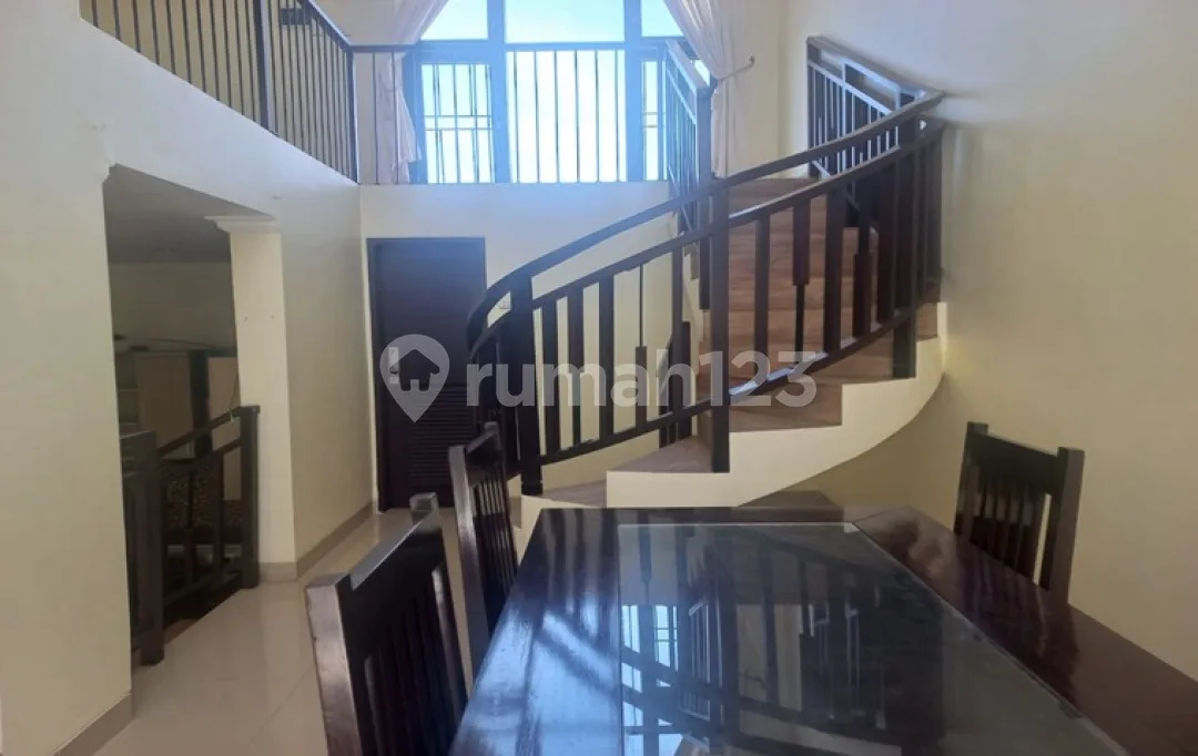 Rumah One Gated 4 Kamar di Denpasar Selatan - Image 3 of 4