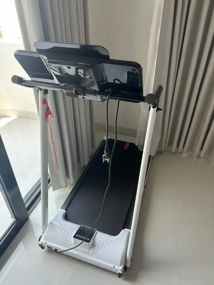 Dijual Alat Treadmill kondisi bagus spt baru - Image 3 of 4