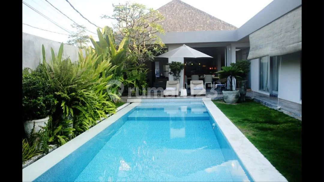 Di Jual Tanah Bonus Villa Dekat Montessory School Canggu Cst098 - Image 1 of 4