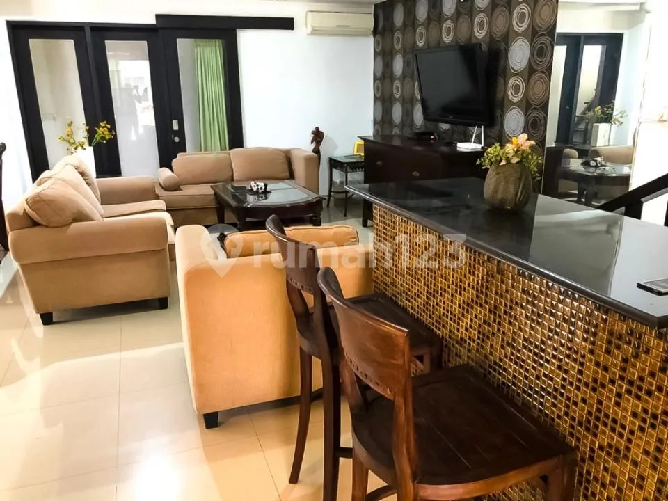 NICE PLACE Disewakan Villa Dewi Sri Legian Kuta Bali 3BR Furnished Akses Mudah Dkt Krisna Oleh2 Sunset Road - Image 3 of 4