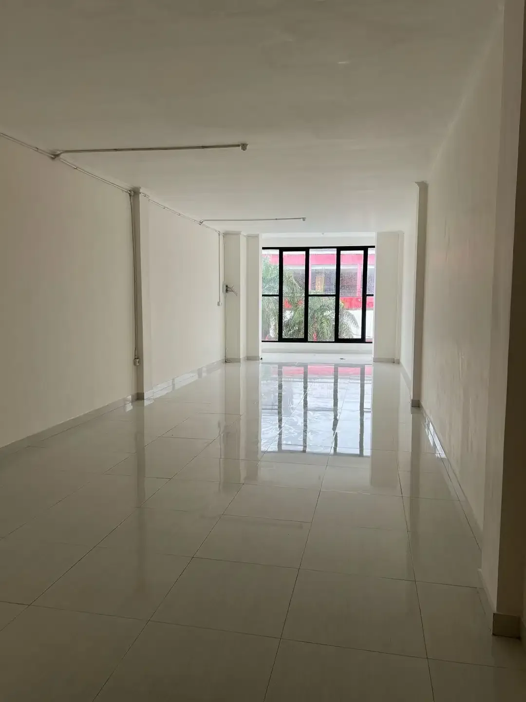 FOR RENT RUKO 3LT DI PINGIR JALAN UTAMA GATSU TENGAH BALI - Image 4 of 9