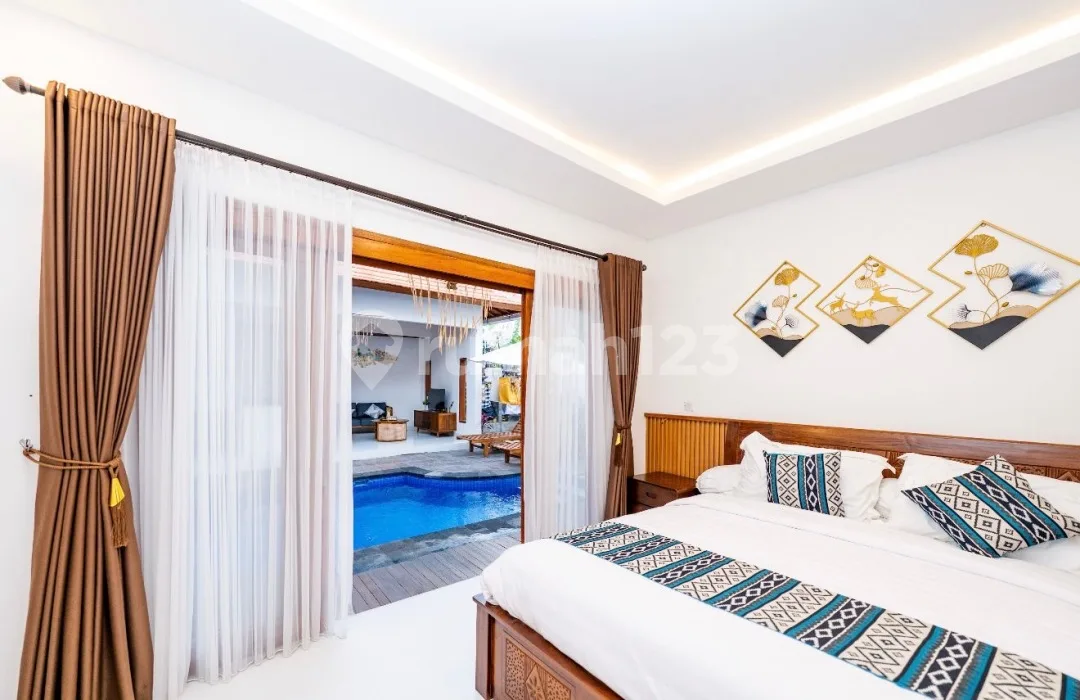 Villa Modern dan Cantik Siap Huni di Un - Image 3 of 4