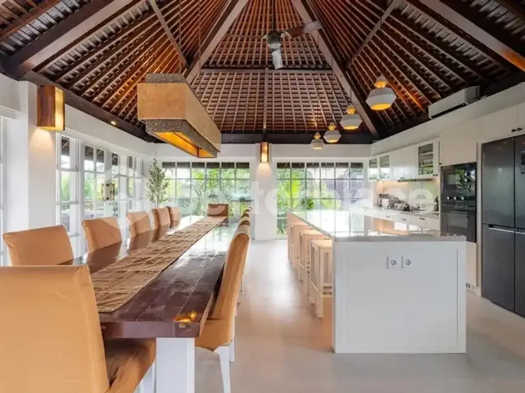 Where Prestige Meets Profitability – A Rare Grand Luxury 4-Bed Villa in Seminyak Drupadi Designed for Elevated Living and Investment - Image 6 of 10