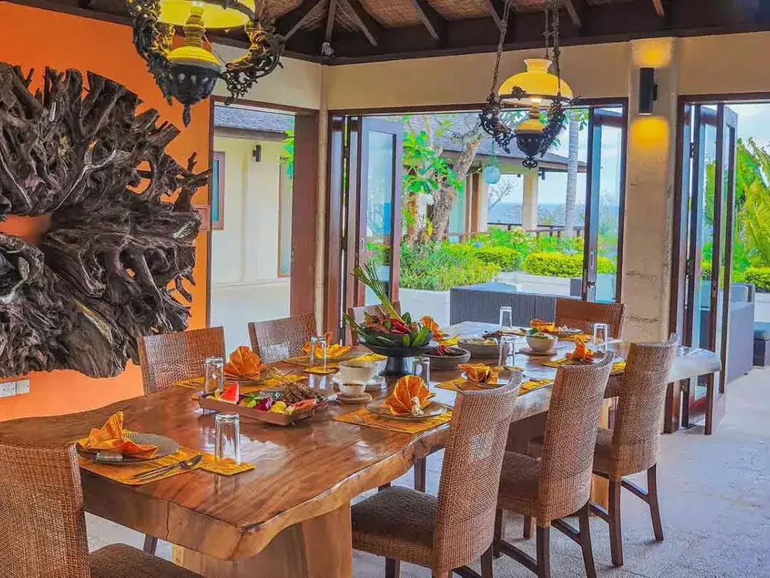 6 BEDROOMS WITH BREATHTAKING AND UNBLOCKED OCEAN VIEW VILLAS IN PANDAWA - Image 3 of 9