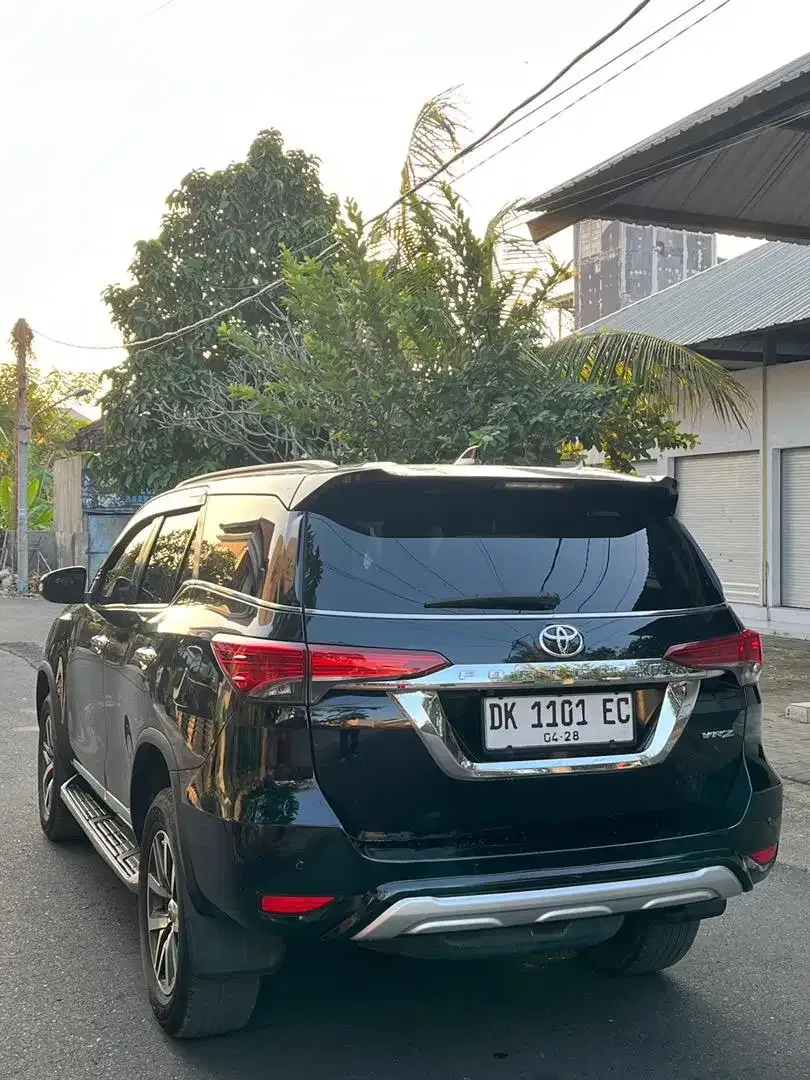 Fortuner vrz 2.4 matic diesel asli bali - Image 6 of 10