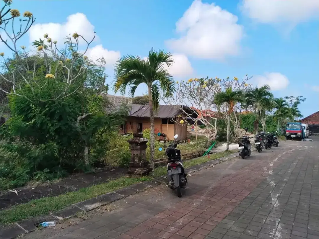 TANAH KOSONG PREMIUM DAN EKSKLUSIF DI BENOA KUTA SELATAN KAWASAN PERUMAHAN - Image 10 of 10