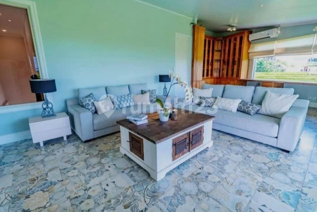 Villa View Sawah Strategis With Pool Furnished di Canggu - Image 2 of 4