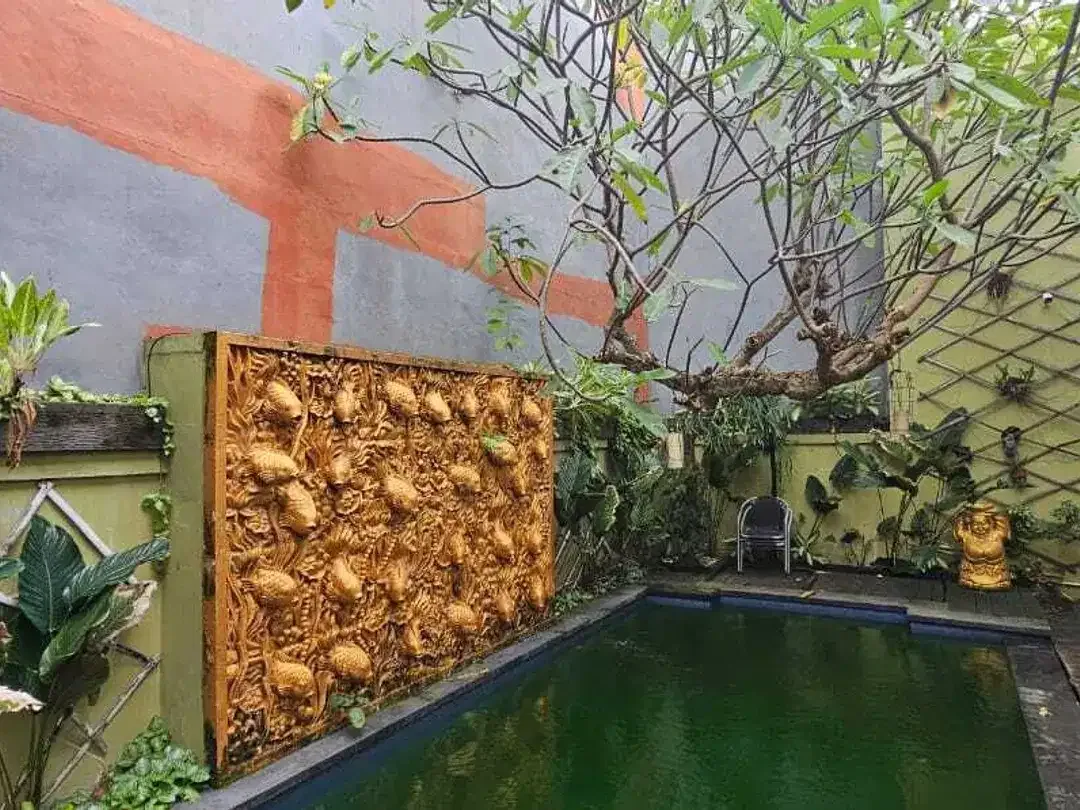 Semi villa house with outdoor swimming pool for sale in Gatsu Barat - Image 2 of 7