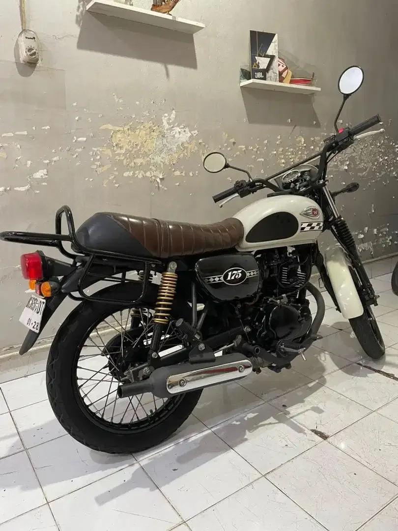 W175 cafe 2022 // bintang dewata motor // - Image 3 of 3