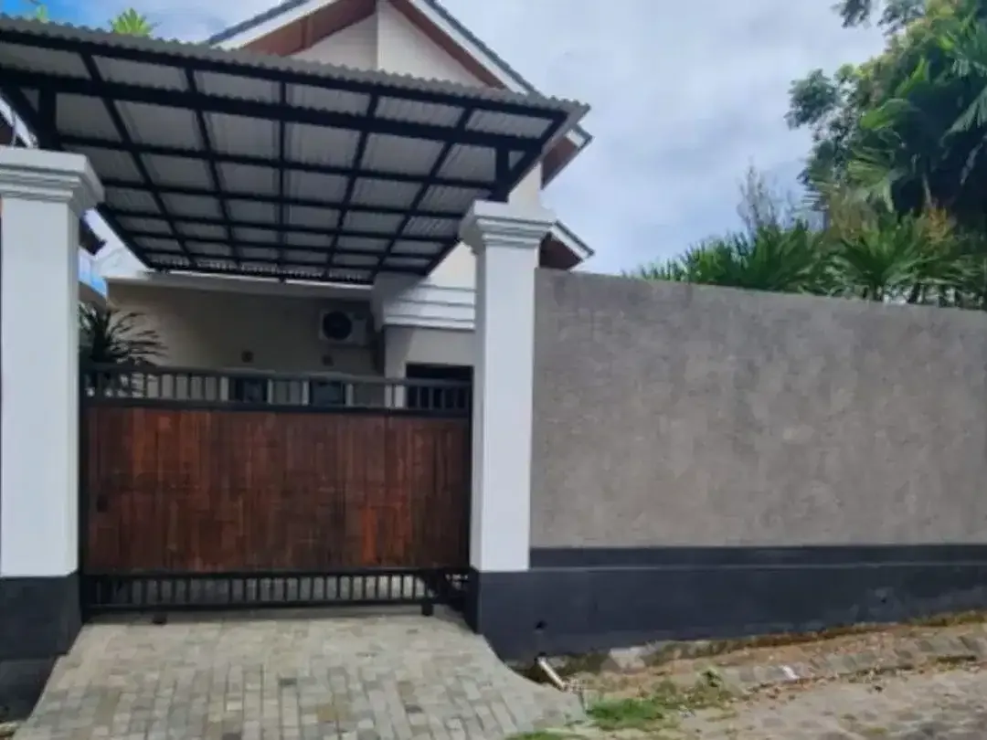 MODERN HOUSE IN TAMAN MUMBUL COMPLEX NUSA DUA BADUNG - Image 2 of 10