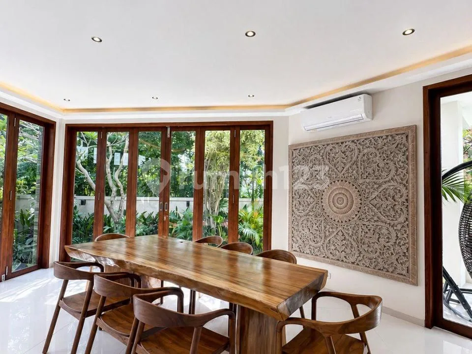 Luxury Tropical Villa In Padonan, Canggu - Move In Ready - Image 4 of 4
