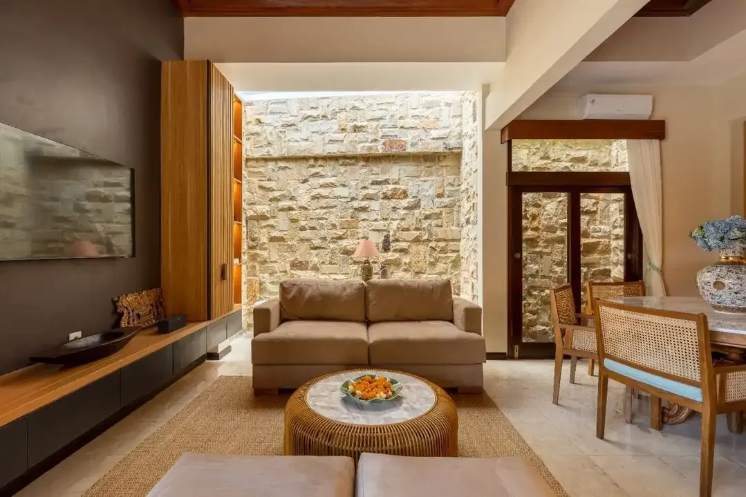 Villa Balinese Style Modern Di Tamblingan Sanur Dekat Pantai Sindu - Image 8 of 10