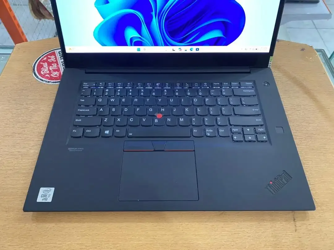 Lenovo ThinkPad P1 Core i7Gen10 Ram 16GB SSD 512GB Nvidia 4GB Touchsc - Image 3 of 10