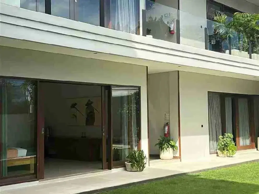 Villa Mewah View Sawah Batu Bolong Canggu 7 Kamar - Image 4 of 10