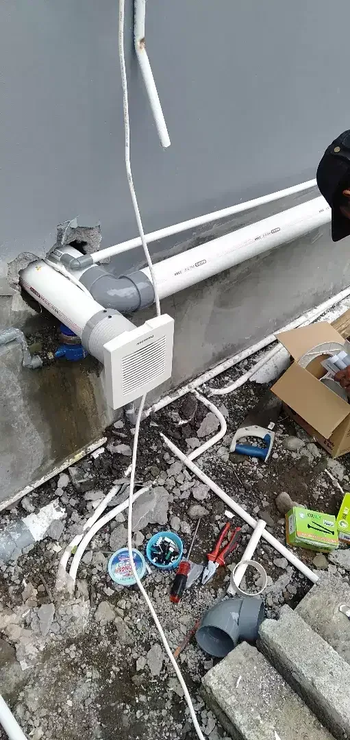Tukang listrik,kran,tandon,pompa,kloset duduk,waterheater,wastafel,dll - Image 2 of 7