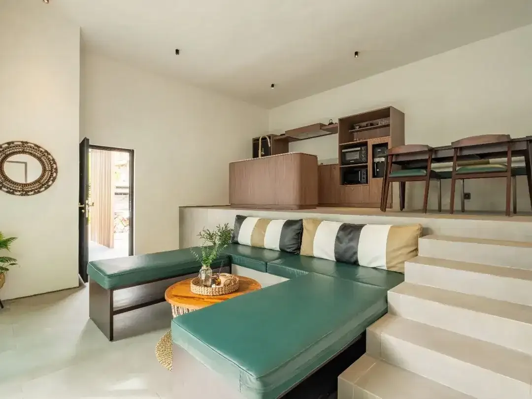 FOR LEASEHOLD | MODERN MINIMALIST VILLA – STRATEGIC LOCATION IN KEROBOKAN - Image 2 of 10