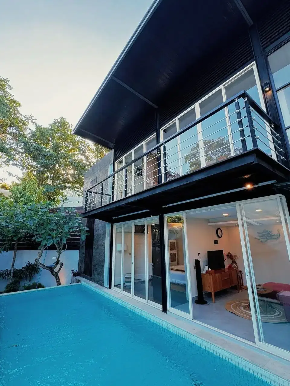 dijual villa modern lantai 2 umalas - Image 1 of 8
