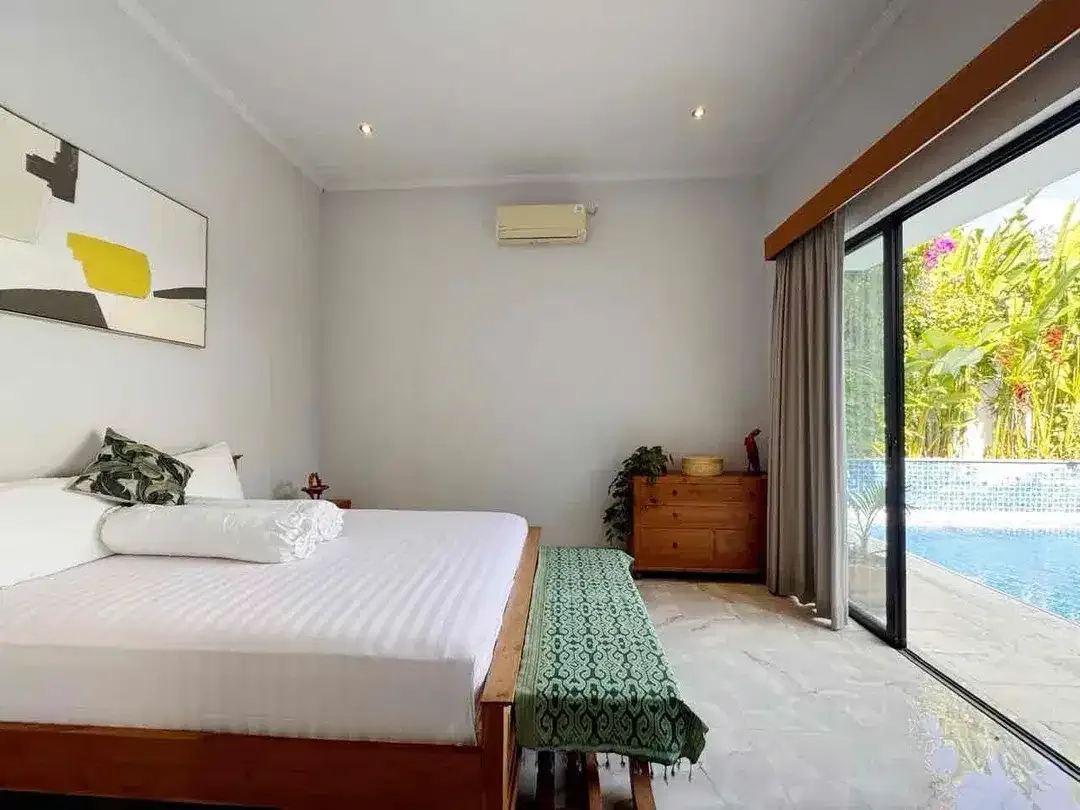BEAUTIFUL 3 BEDROOMS SINGLE LEVEL AT BERAWA CANGGU - Image 8 of 10