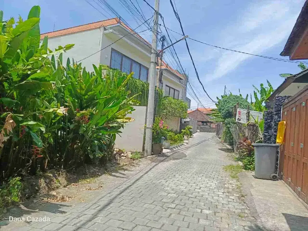 Tanah bagus sangat langka berada di lingkungan villa, cocok untuk bangun villa komersil - Image 5 of 8