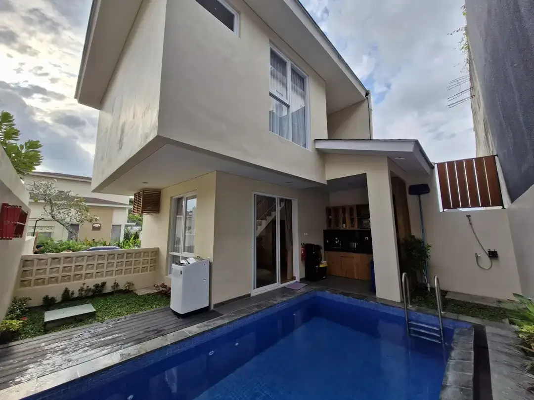 SEWA VILLA MODERN DALAM KOMPLEKS FULLY FURNISHED DI NUSA DUA - Image 5 of 9
