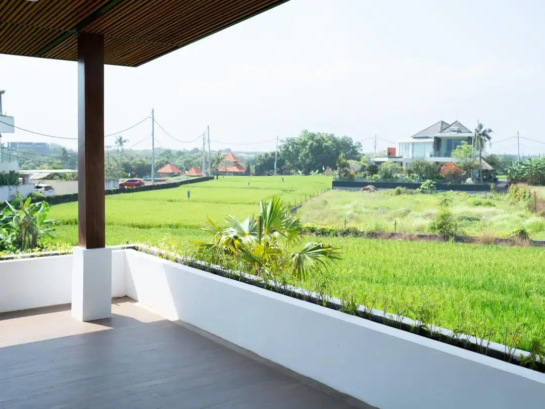 Villa Mewah Baru View Sawah Dekat Pantai Mengening Cemagi Bali - Image 9 of 10