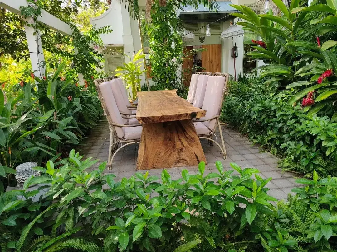 DIJUAL RUMAH BESAR DENGAN KOLAM RENANG – BIAUNG, KETEWEL - Image 10 of 10