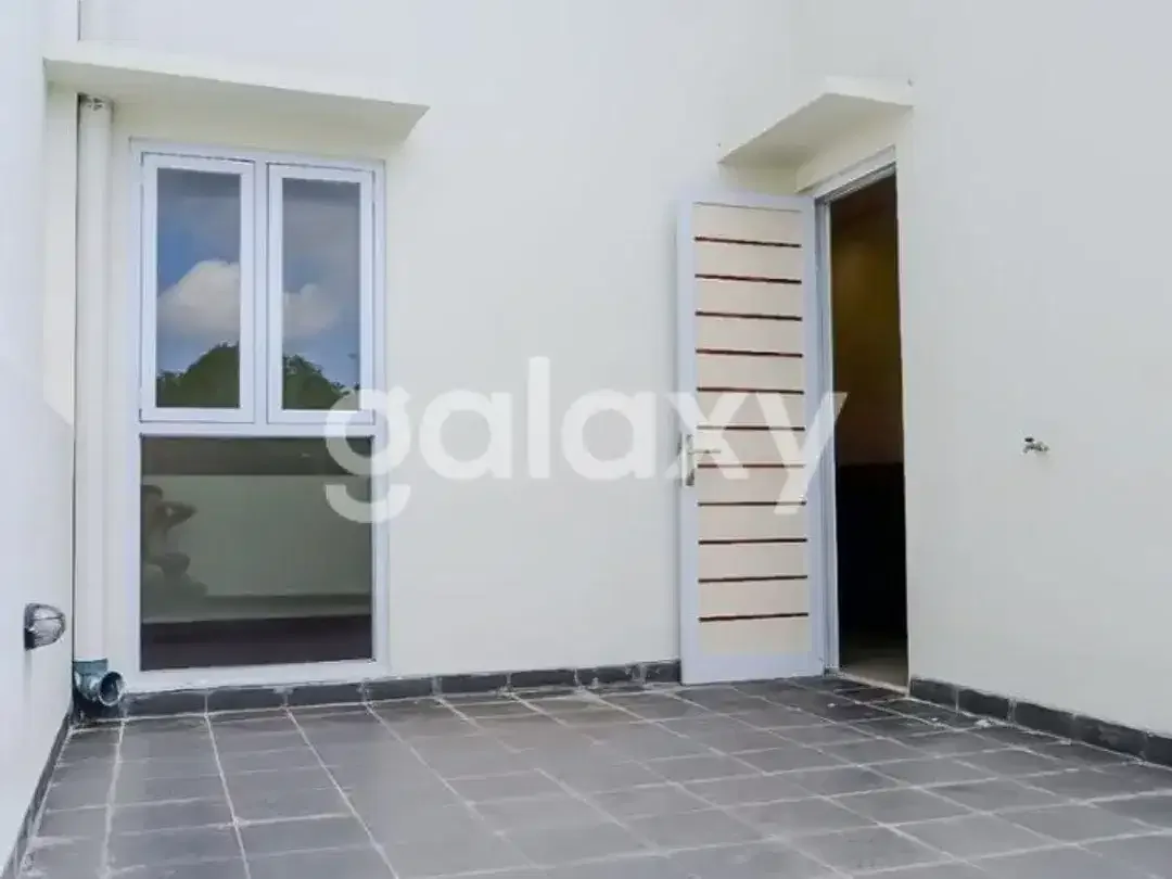 RUMAH SIAP HUNI 2 LANTAI DI POH GADING JIMBARAN BADUNG, BALI - Image 10 of 10