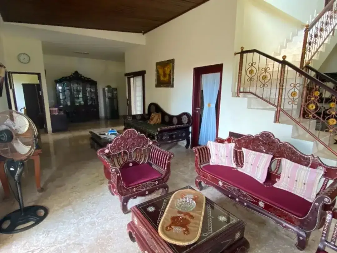 STUNNING 3-STOREY RESIDENCE WITH PANORAMIC OCEAN & RICE FIELD VIEWS - Image 1 of 10