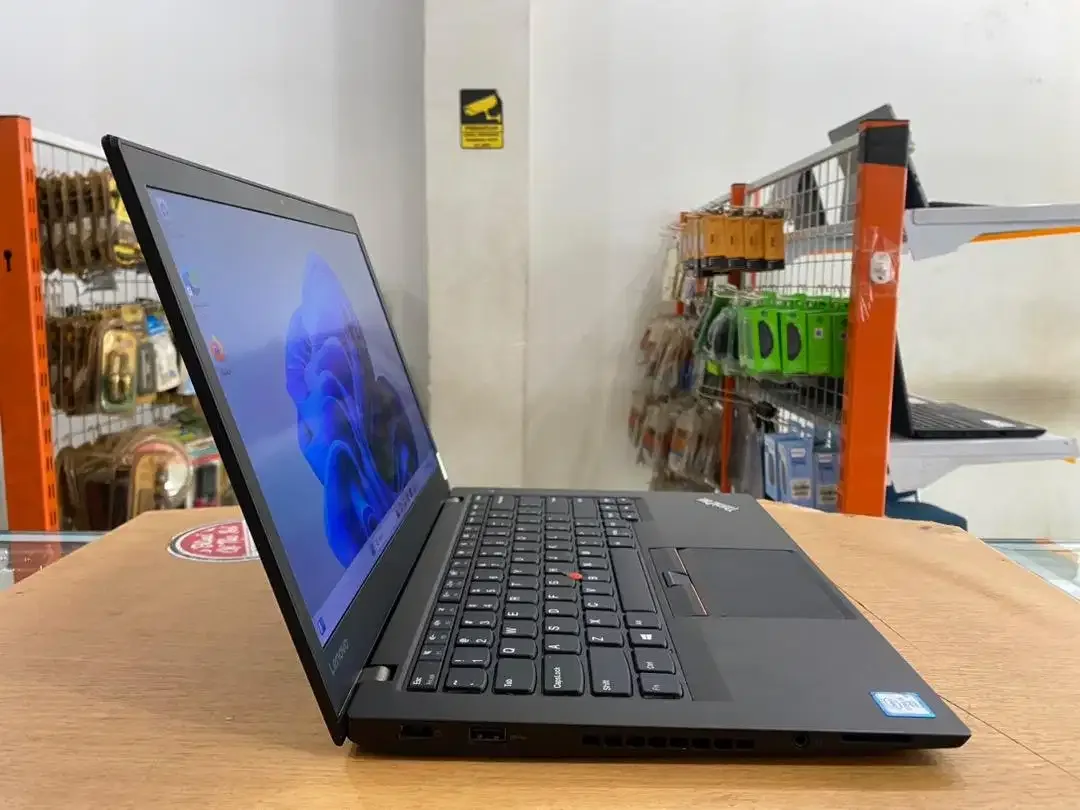 Lenovo ThinkPad T460S Core i5Gen6 Ram 8GB SSD 256GB Slim Mulus Garansi - Image 3 of 10
