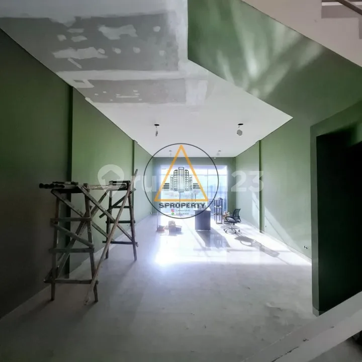 3 UNIT RUKO LANTAI 3 LOKASI STRATEGIS DI JALAN UTAMA DHARMAWANGSA - Image 3 of 4