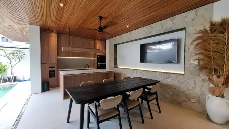 Dijual Villa Freehold Lokasi Strategis di Seminyak - Image 4 of 10