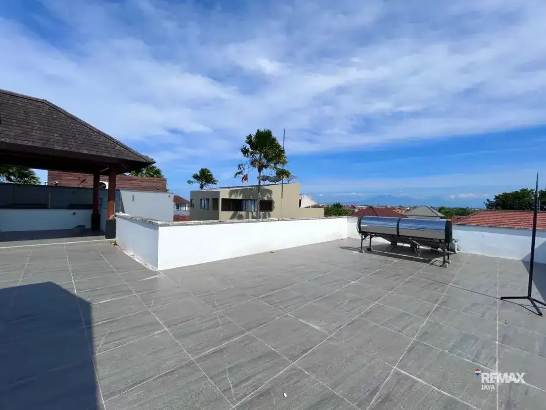 VILLA A LUXURY  FOR RENT  IN KEROBOKAN - Image 2 of 8