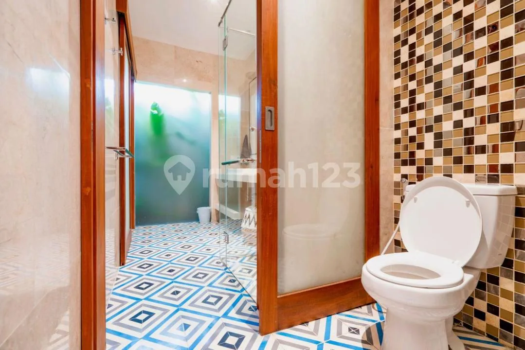 Dijual Villa Batu Bolong - Image 3 of 4