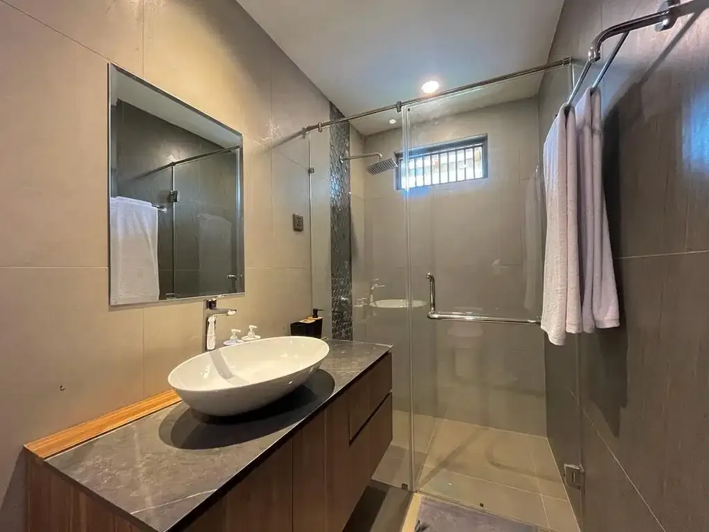 Cozy 1 Bedroom Modern Low-rise Apartment With Private Balcony - Image 6 of 10