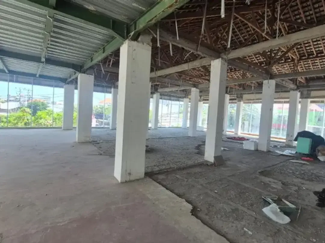 GEDUNG 2 LANTAI EX BAR DEKAT AIRPORT DI KEDIRI TUBAN BADUNG - Image 8 of 10