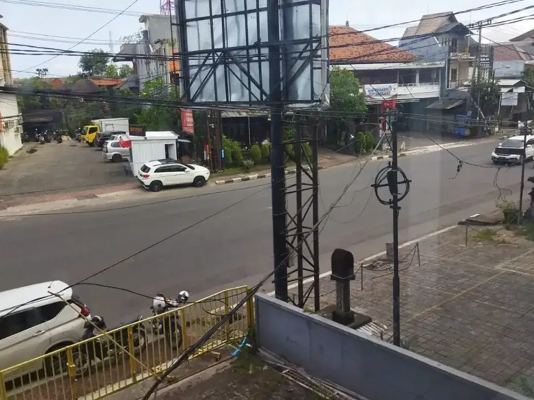 Dijual ruko 3,5 lantai parkiran luas jalan utama Supratman Bali - Image 7 of 7