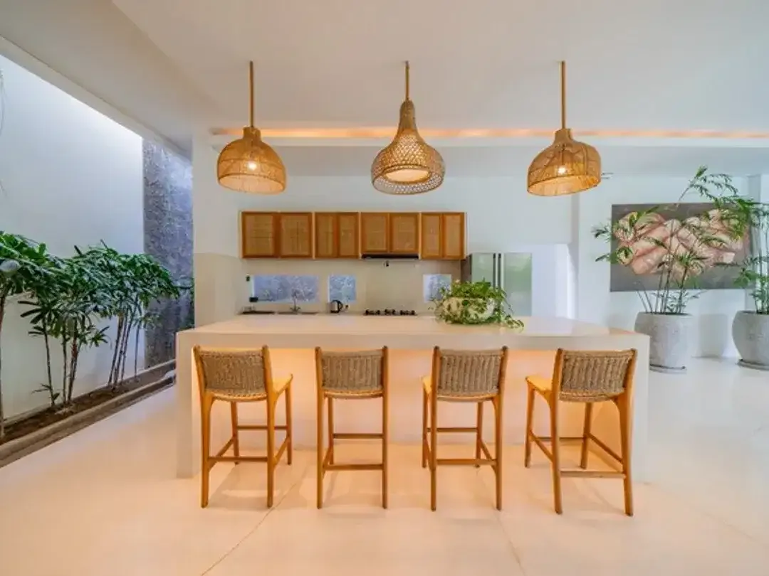 Luxury Villa For Sale in Umalas - Image 6 of 10