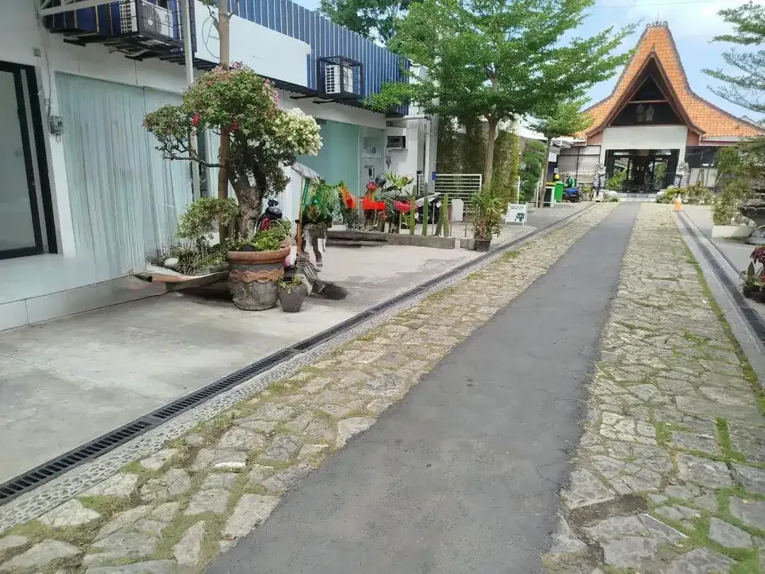 DISEWAKAN — RUKO COMPACT 30 M² DI LOKASI STRATEGIS KEROBOKAN - Image 4 of 4