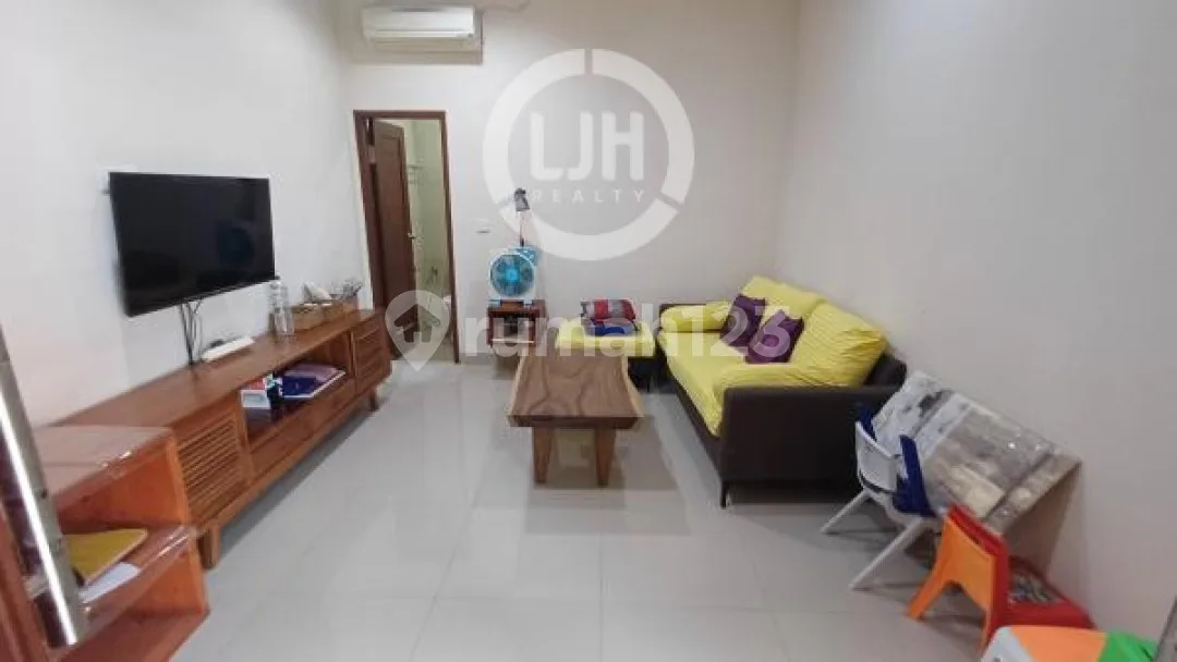 Lease! Villa In Sanur Area With Private Pool, Well Maintained, Furnished, Surrounded By Villa And Restaurant, Only 2.5 KM To Mertasari Beach - Image 4 of 4