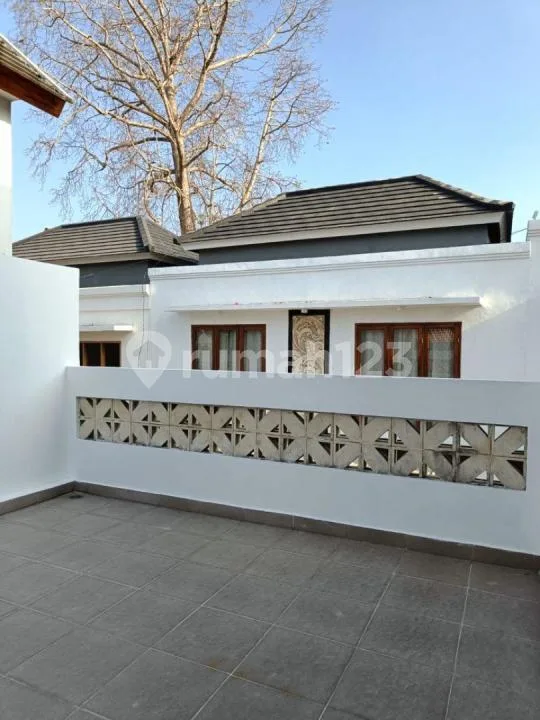 Disewakan Rumah di Pusat Kota Denpasar Lokasi Premium - Image 2 of 4