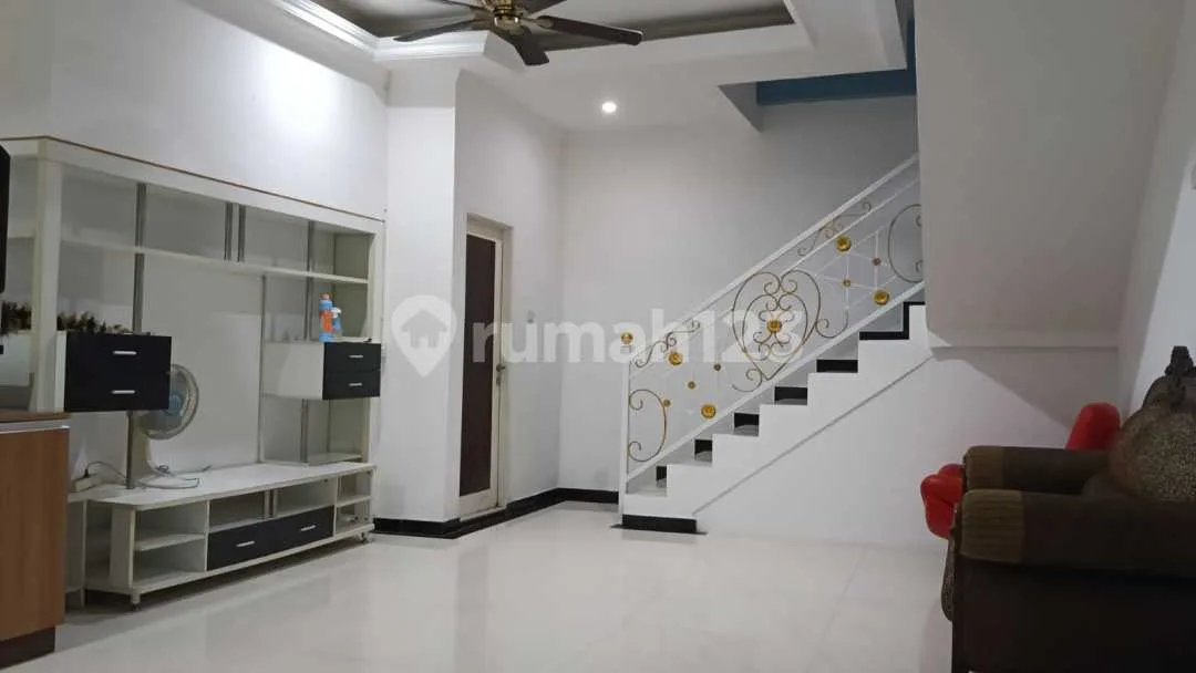 Disewakan Rumah 3 Lantai Minimalist Full Furnish - Image 4 of 4