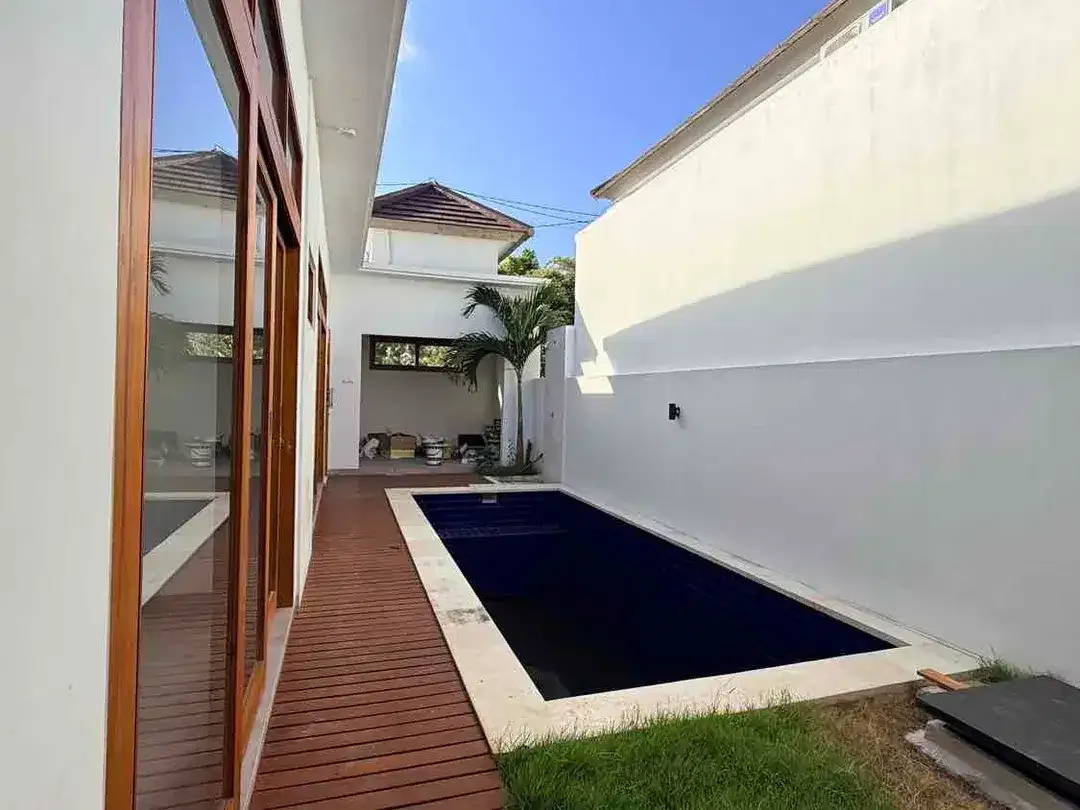 Dijual villa baru siap huni dekat bandara dan pintu toll nusadua di mumbul - Image 10 of 10