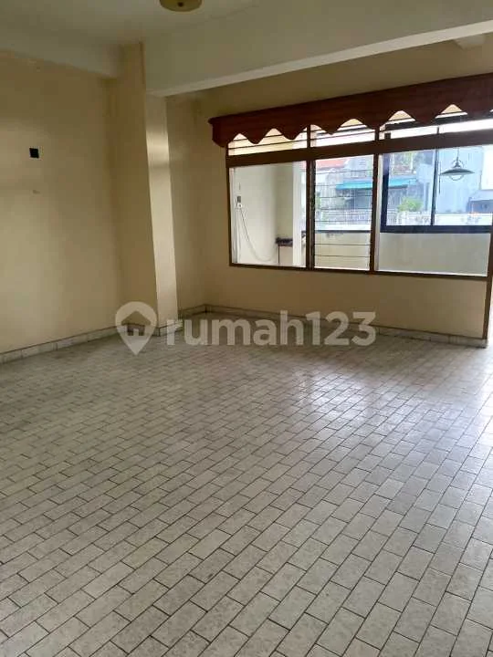 Ruko 3 Lantai Di Jl Utama Gajah Mada Tabanan Mnk - Image 3 of 4