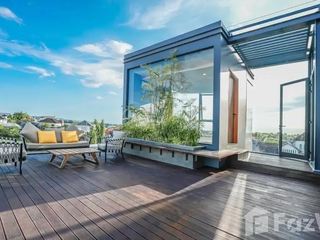 5 Bedroom Villa for sale in Kerobokan, Bali - Image 3 of 10