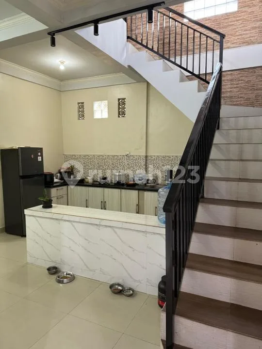 Di Jual Rumah 2 Lantai Berlokasi di Jalan Suli Utamanpasar Utara - Image 4 of 4