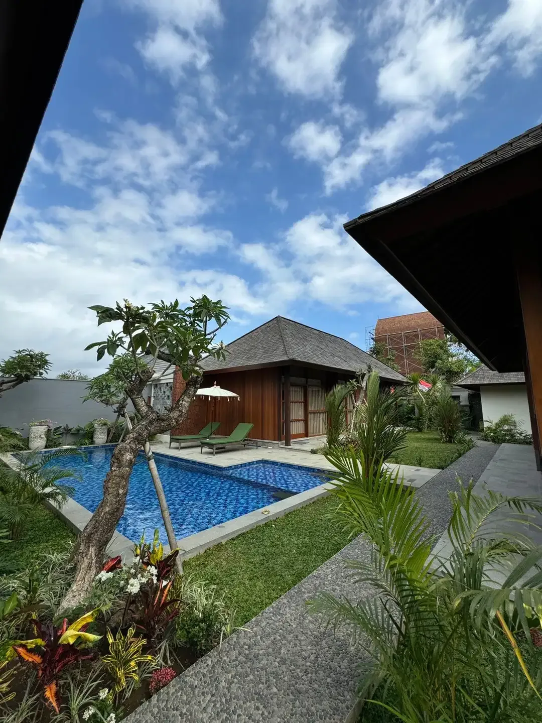 Villa For Sale with Prime location in Uluwatu Bali - Image 1 of 10