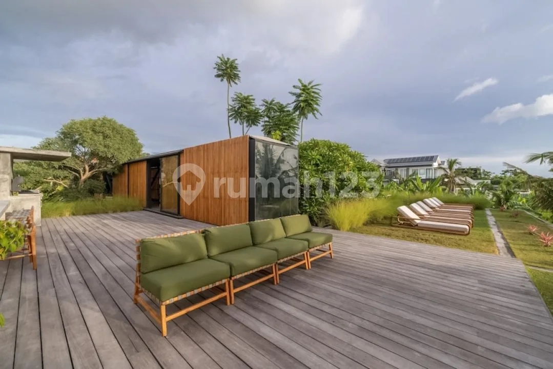 Luxury Villa Kayu Tulang Canggu - 5 Bedrooms Ricefield View - Image 2 of 4