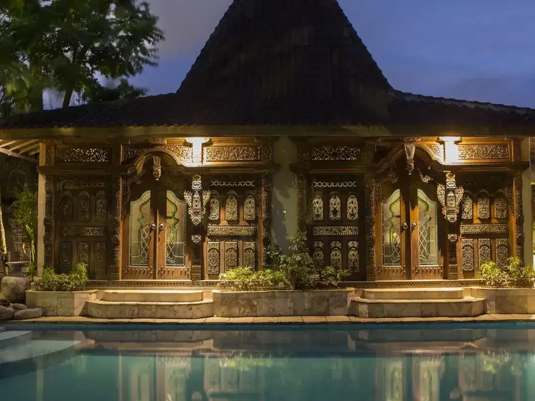 Freehold Luxury 6 Bedroom In Great Location Seminyak - Image 2 of 10