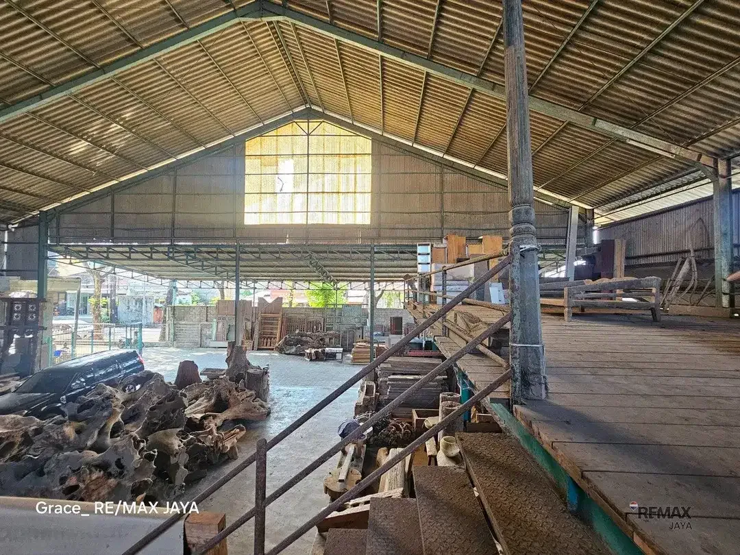 Ruko Gandeng Plus Gudang Disewakan, di Dekat Sentral Parkir Kuta - Image 5 of 8